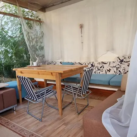 Πανσιόν Garden