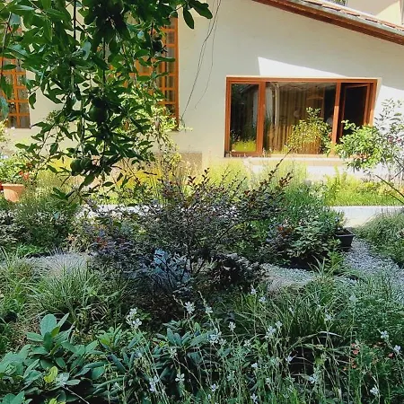 Πανσιόν Garden Τίρανα