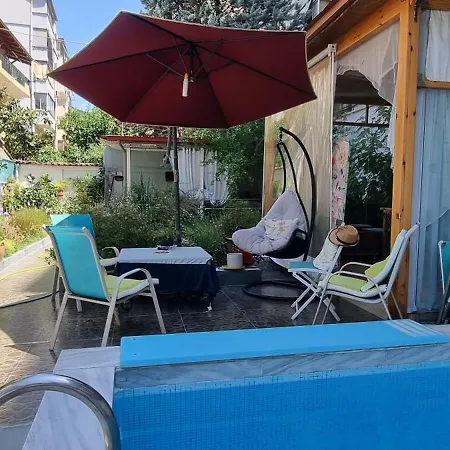Garden 4*