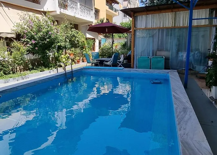Garden 4*