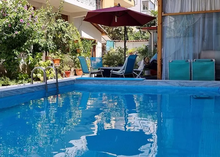 Garden Tirana